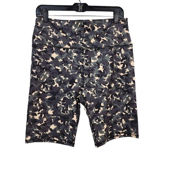 Core 10 Women's High Waisted Camo Yoga Short - L - Picture 1 of 7